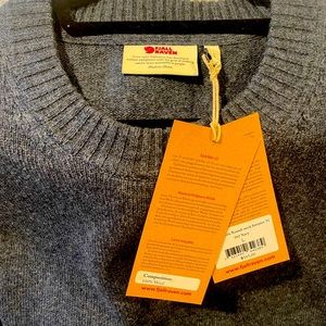 NWT Fjällräven ÖVIK ROUND-NECK WOOL SWEATER WITH ELBOW PATCHES, navy, men’s L